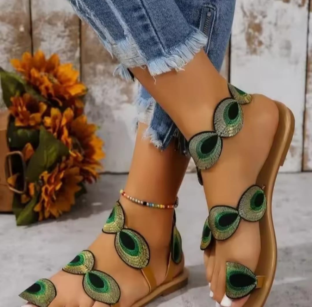 Sandales plume de paon – style bohème estival