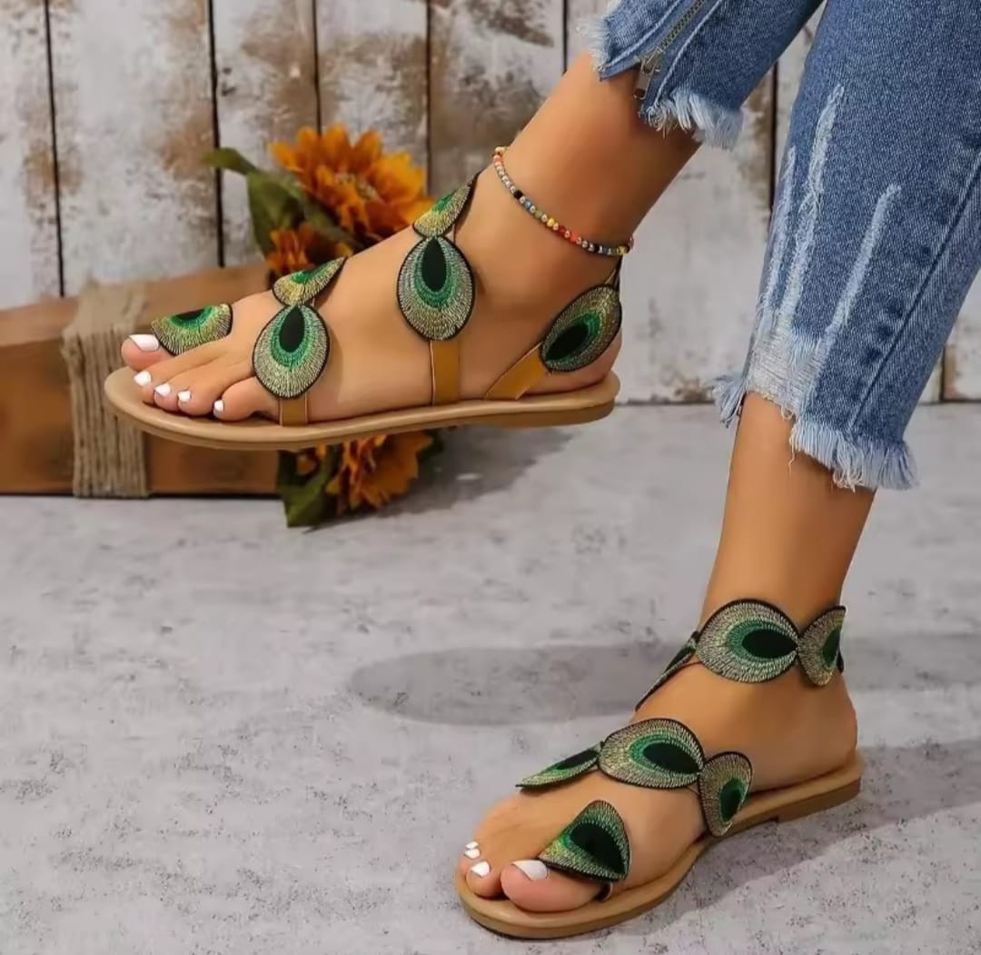 Sandales plume de paon – style bohème estival