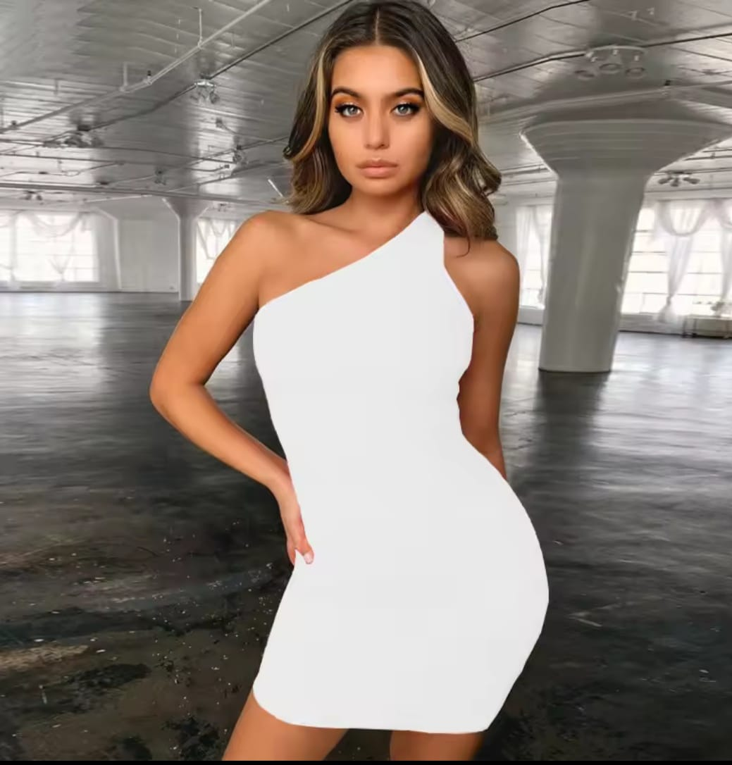 Robe asymétrique pour femme – mini-robe moulante à dos ouvert